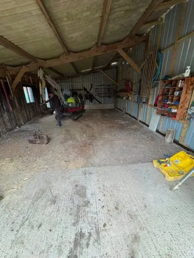 Little concrete floor this week ❤️

Customer email “ Hi Kim   thank you for the work done, please thank Stuart and the lads great job” 

💪